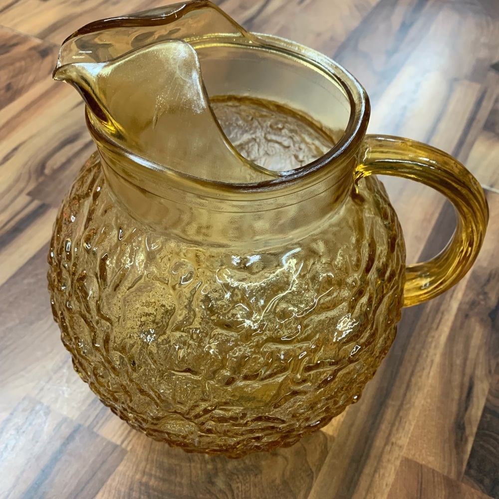 Vtg 60’s Anchor Hocking Lido Milano Crinkle Amber Honey gold Ball Glass Pitcher